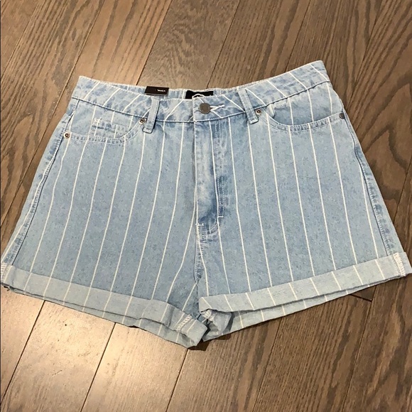 NWT RVCA high rise striped denim shorts - Picture 3 of 7